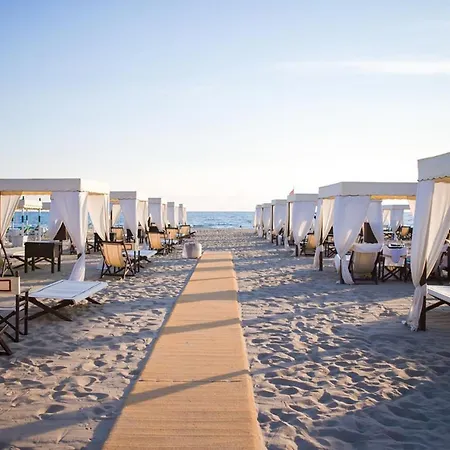 Casa Vittoria 800mt From Sea Lägenhet Forte dei Marmi